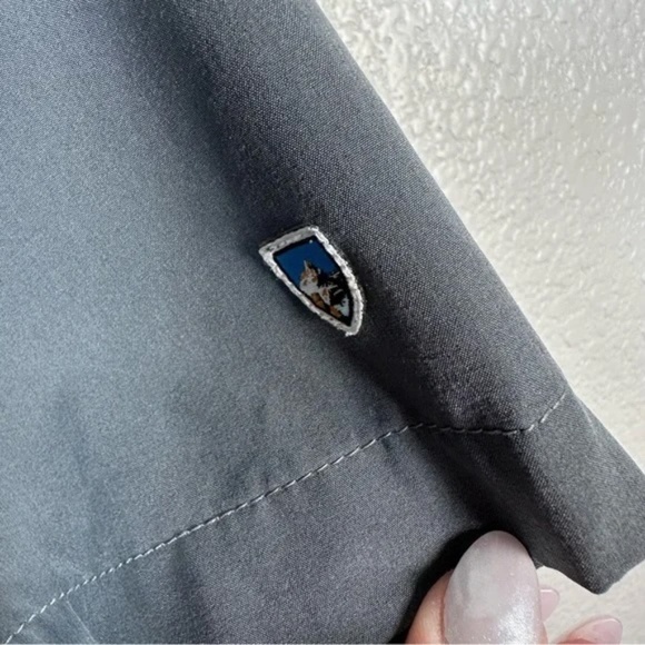 Kuhl Men’s Renegade Short Sleeve Button Down Skirt in Carbon Grey Size Large - Picture 5 of 10